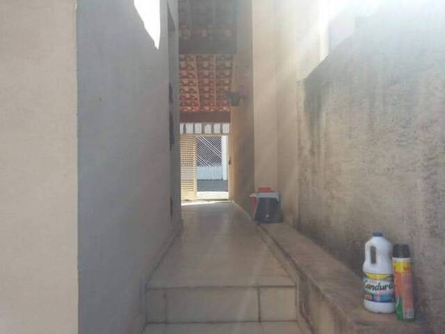 Casa para Venda em Piracaia - 2