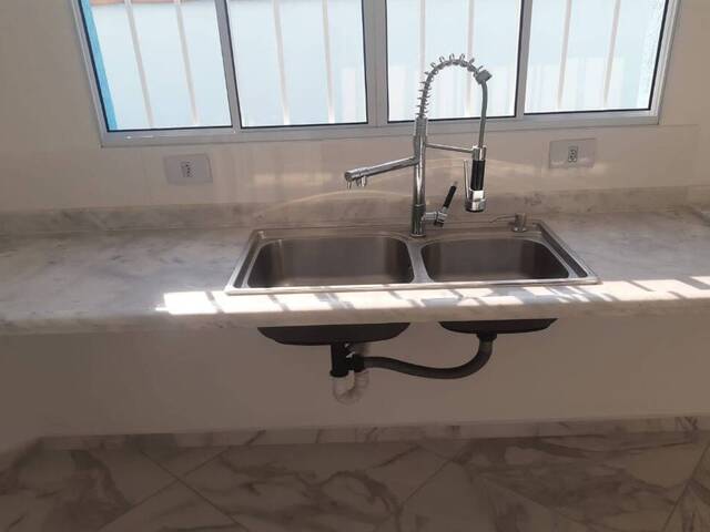 Sobrado para Venda em Atibaia - 3