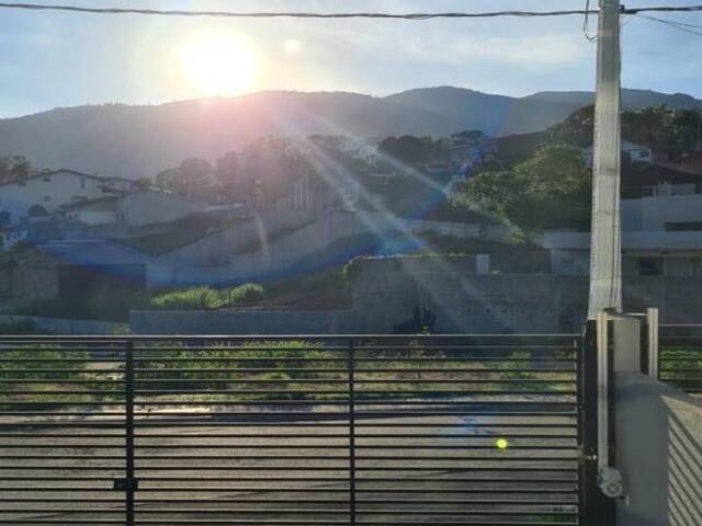 Casa para Venda em Atibaia - 4