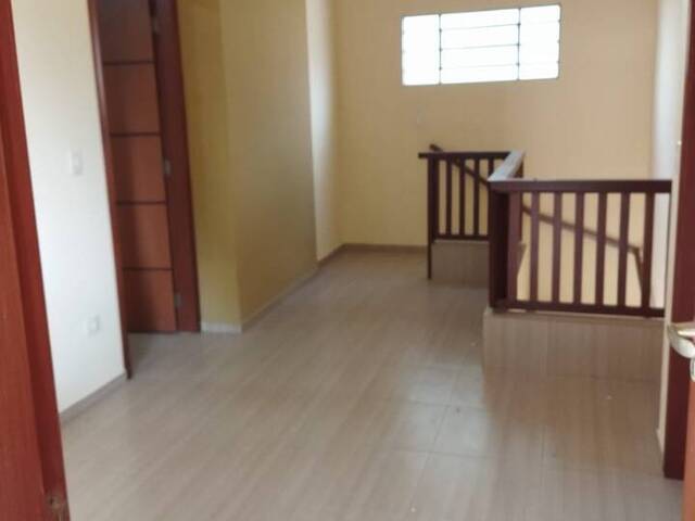 Sobrado para Venda em Atibaia - 4