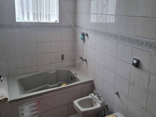 Sobrado para Venda em Atibaia - 2