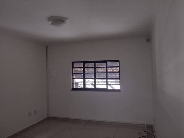 Sobrado para Venda em Atibaia - 4