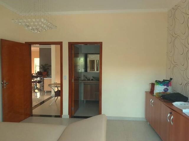 Sobrado para Locação em Mairiporã - 4