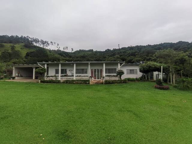 Chácara para Venda em Piracaia - 2