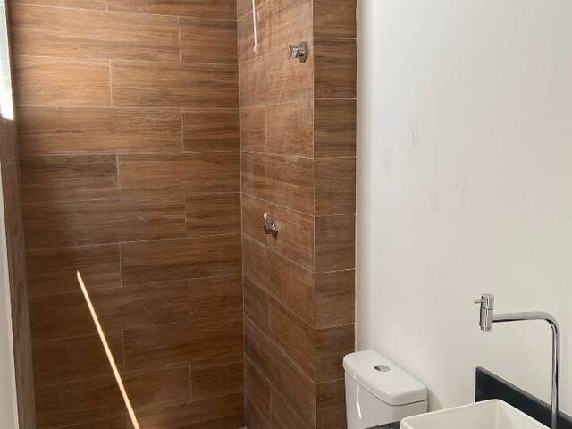 Casa para Venda em Atibaia - 3