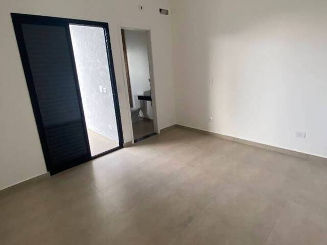 Casa para Venda em Atibaia - 4