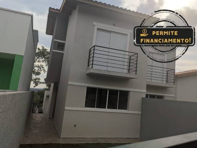 Sobrado para Venda em Atibaia - 3