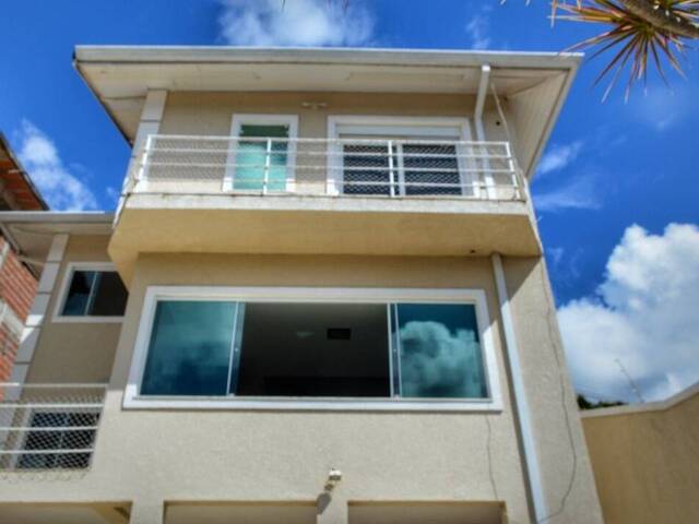 Sobrado para Venda em Atibaia - 3