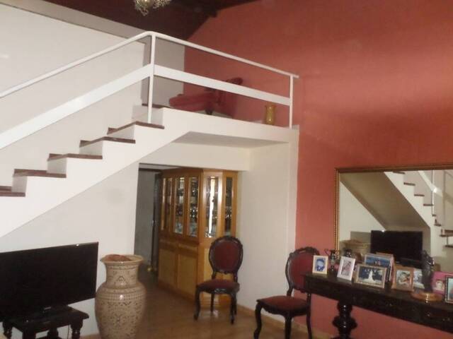 Sobrado para Venda em Atibaia - 2