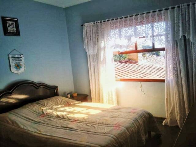 Sobrado para Venda em Atibaia - 2