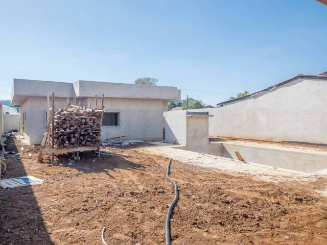 Casa para Venda em Piracaia - 4