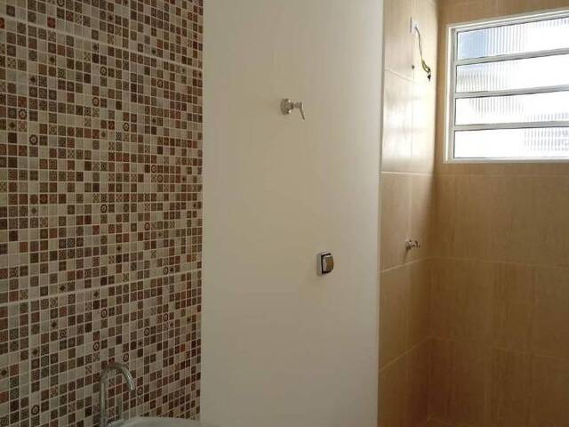 Salão Comercial para Locação em Atibaia - 3