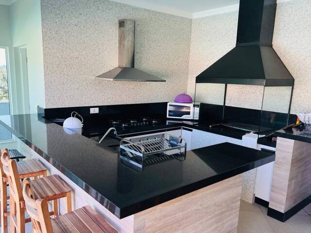 Casa para Venda em Bom Jesus dos Perdões - 2