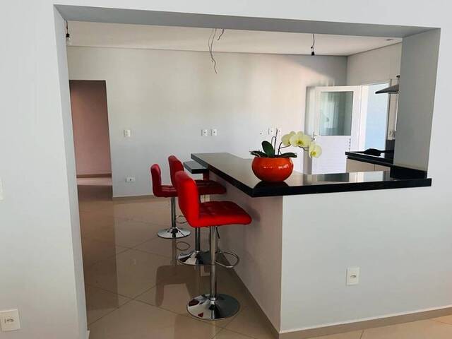 Casa para Venda em Bom Jesus dos Perdões - 4