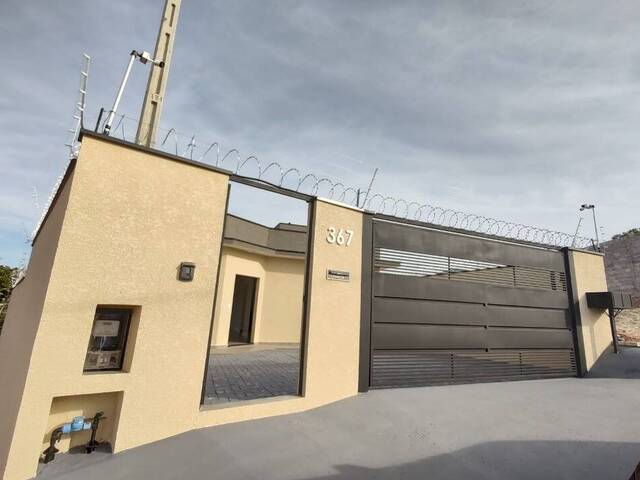 Casa para Venda em Bom Jesus dos Perdões - 3