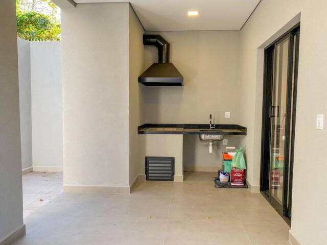 Sobrado para Venda em Atibaia - 5