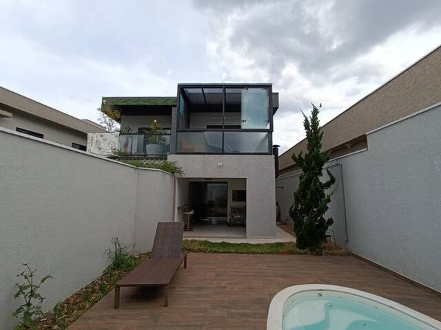 Sobrado para Venda em Atibaia - 4