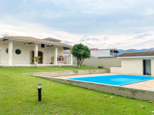 Casa para Venda em Atibaia - 2