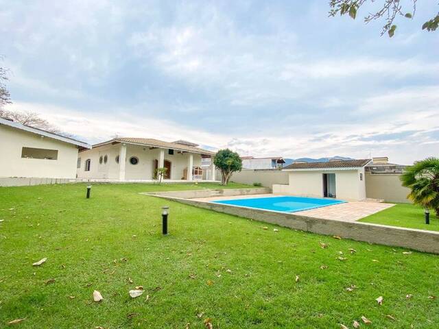 Casa para Venda em Atibaia - 3