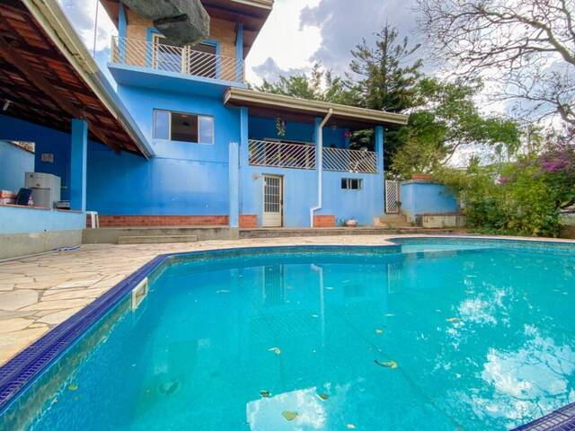 Sobrado para Venda em Atibaia - 3