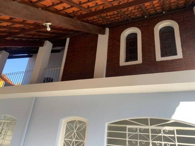 Sobrado para Venda em Mairiporã - 4