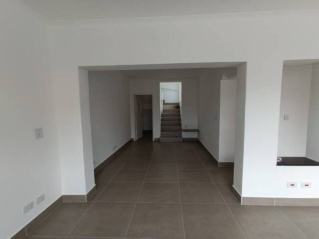 Sobrado para Locação em Atibaia - 4