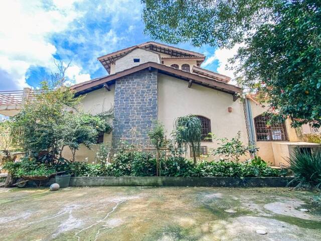 Sobrado para Venda em Atibaia - 2