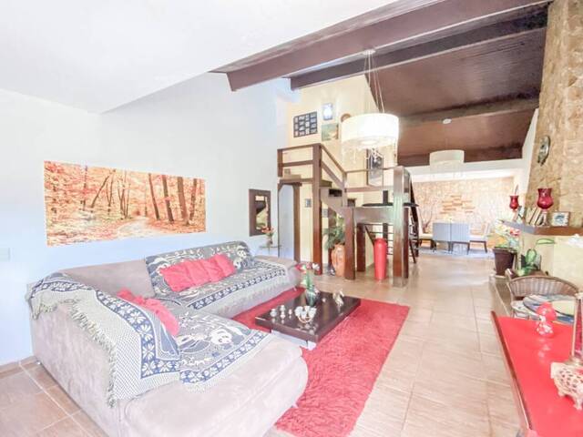 Sobrado para Venda em Atibaia - 3