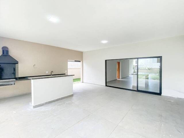 Casa em condomínio para Venda em Atibaia - 2