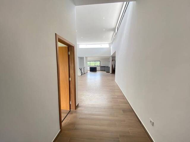 Casa em condomínio para Venda em Atibaia - 3