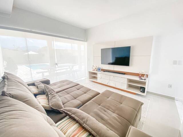 Sobrado para Venda em Bom Jesus dos Perdões - 5