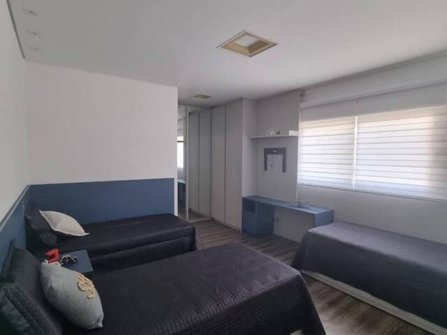 Casa em condomínio para Venda em Atibaia - 2