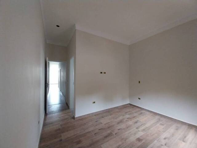 Casa para Venda em Atibaia - 5