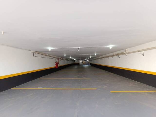 Salão Comercial para Locação em Atibaia - 2