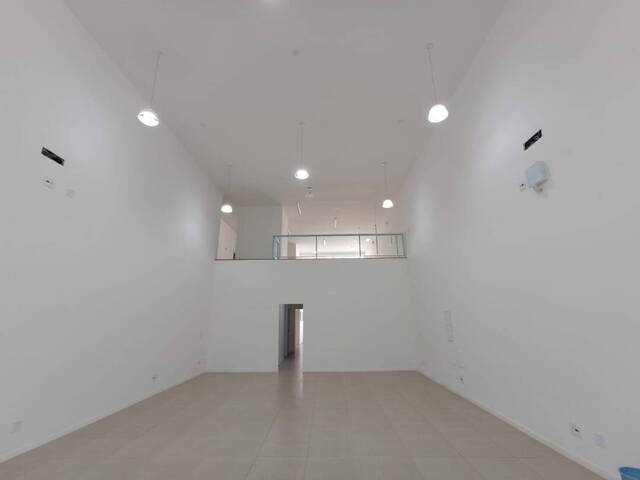 Salão Comercial para Locação em Atibaia - 5