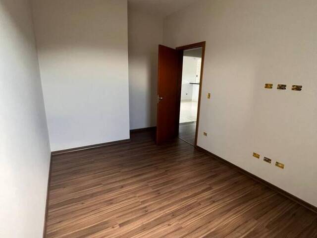 Casa para Venda em Atibaia - 4