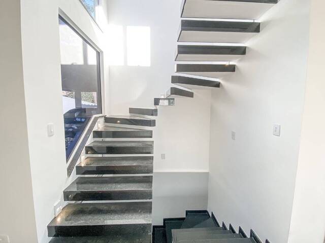 Casa em condomínio para Venda em Atibaia - 3