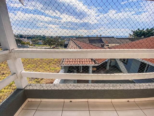 Sobrado para Venda em Atibaia - 4