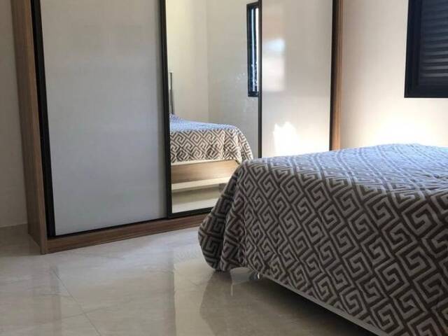 Casa em condomínio para Venda em Atibaia - 2