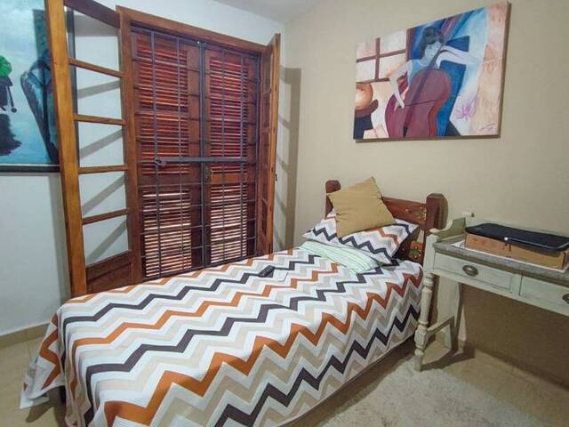 Casa para Venda em Atibaia - 4