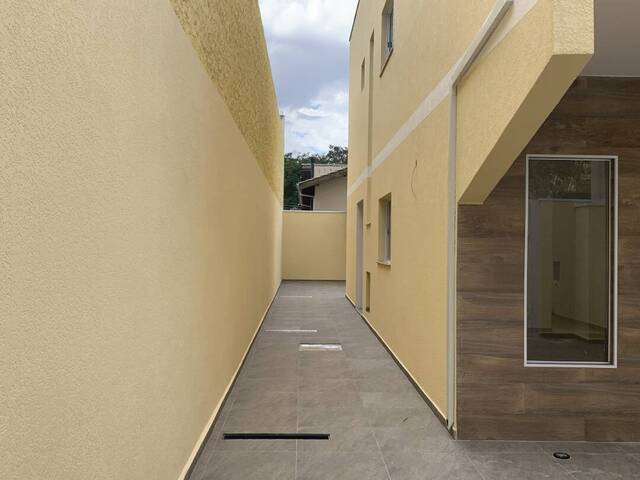 Sobrado para Venda em Atibaia - 3