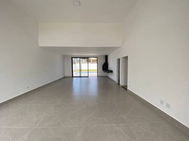 Casa em condomínio para Venda em Atibaia - 2