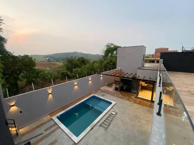 Casa para Venda em Bragança Paulista - 3