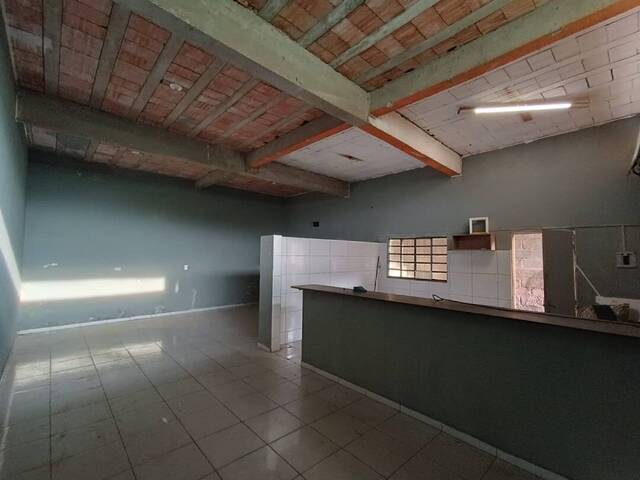 Salão Comercial para Locação em Mairiporã - 4