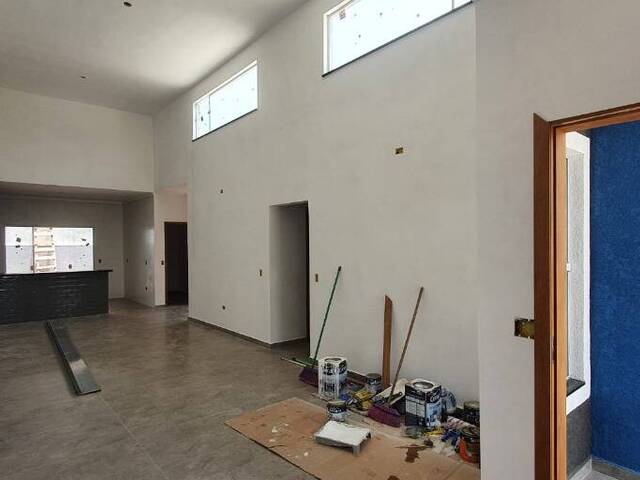 Casa para Venda em Atibaia - 3