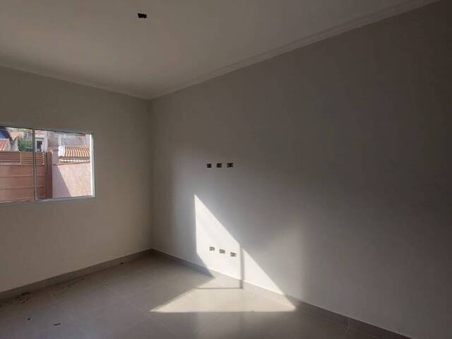 Casa para Venda em Atibaia - 3