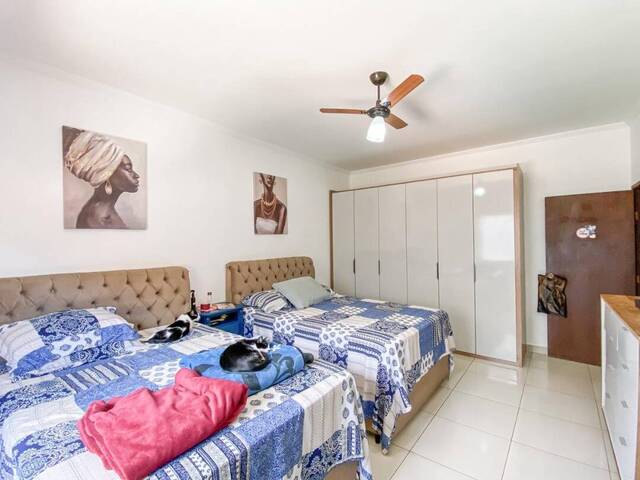 Casa para Venda em Atibaia - 4