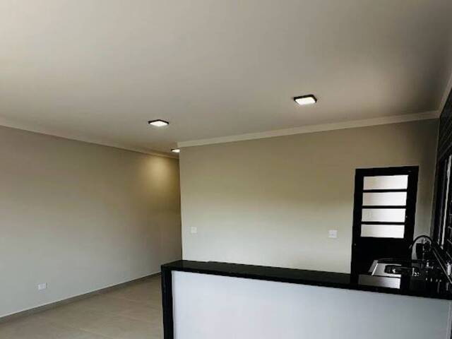 Casa para Venda em Atibaia - 3