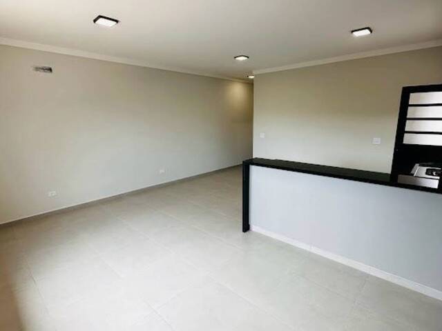 Casa para Venda em Atibaia - 5