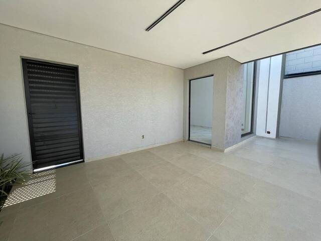 Casa para Venda em Atibaia - 2